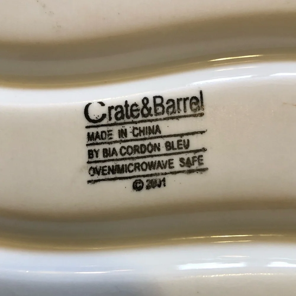 Crate & Barrel 7” White Porcelain Wave Appetizer/Olive/Herb/Cracker Dish